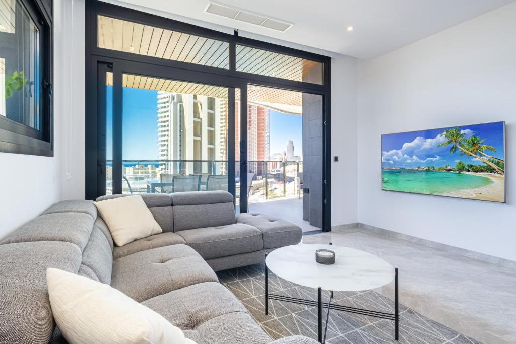 Sunset Waves IV by Terreta Rentals, Benidorm