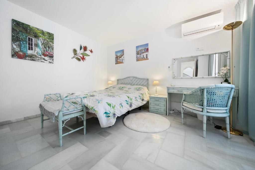 Luxury Living in Marbella Exclusive Villa RDR491 - 3