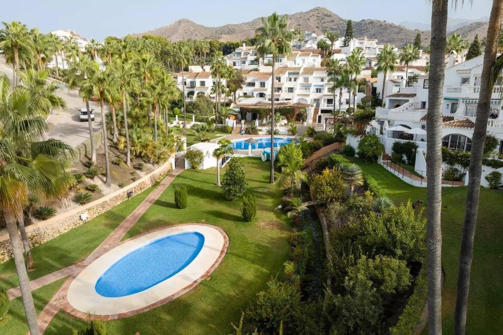New apartment with Sea View, Big Terrace & Pools - 4