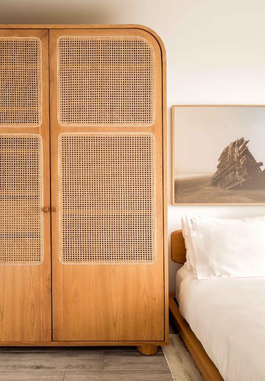 Flow Hotel Fort Lauderdale — Hotel rooms in Fort Lauderdale, Florida