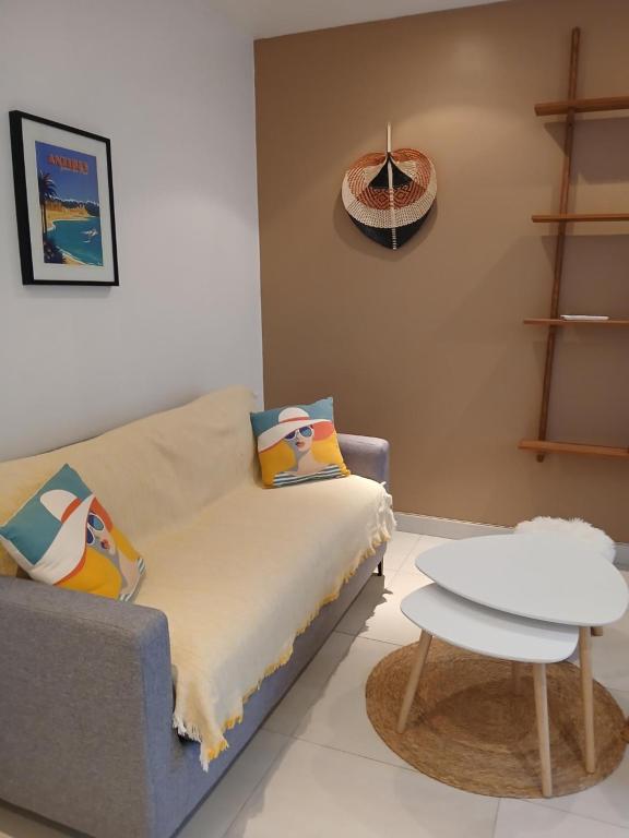 Appartement centre Antibes bd Albert 1er - 2