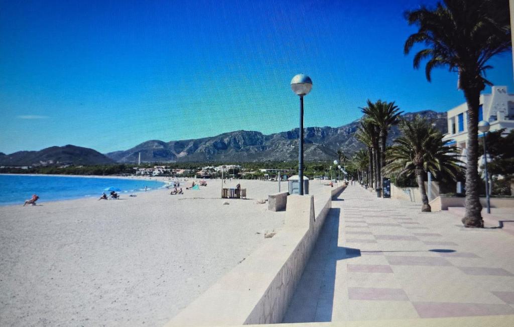 Acacias Playa, L'Hospitalet de l'Infant