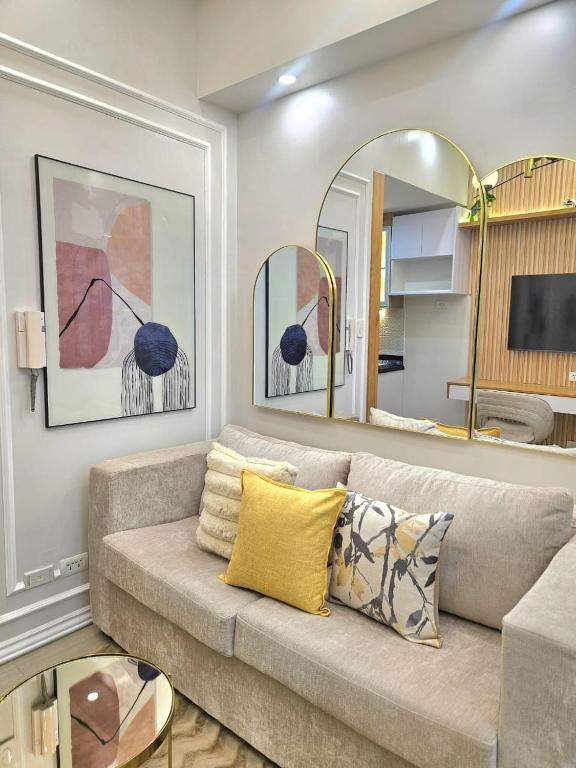 Franchelle Bliss - Shore 2 Residences Tower 1, Manila