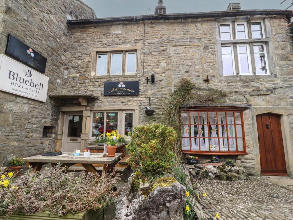 2 The Square, Skipton