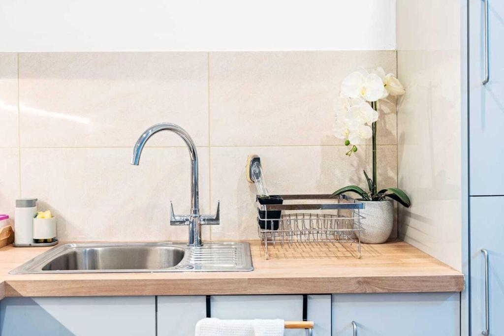 Grand Central , 2 double bedroom apartment with free parking , Birmingham, Birmingham