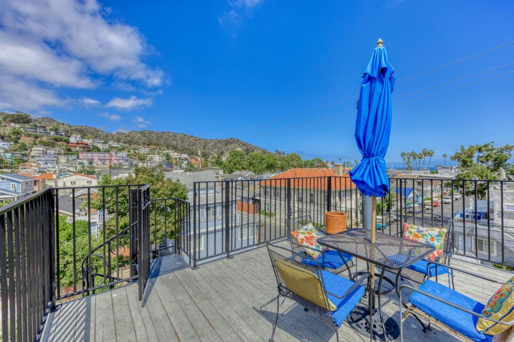 302CL 302 Claressa, Avalon