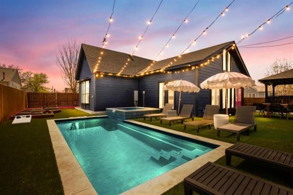 10 Min 2 Downtown, Heated Pool, Hot Tub, Putt Putt, San Antonio