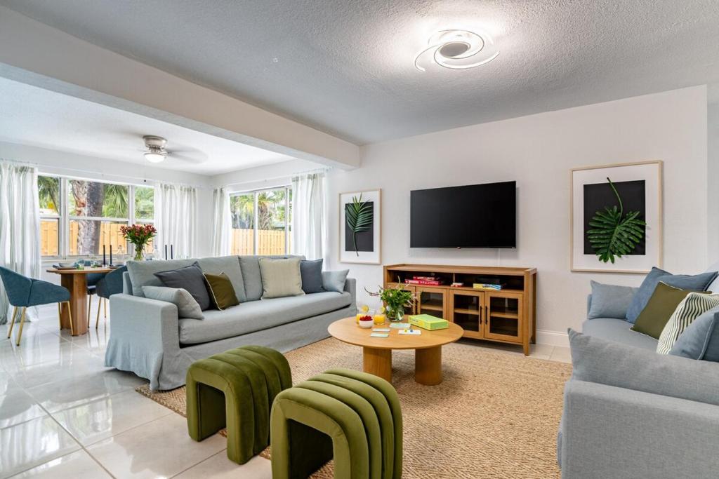 Central 3BD wPool and Covered Patio 10 min to FLL, Fort Lauderdale