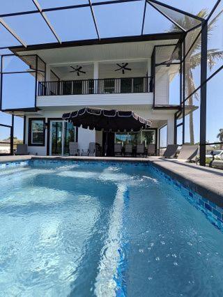 THE TOGETHER PLACe 1, Naples