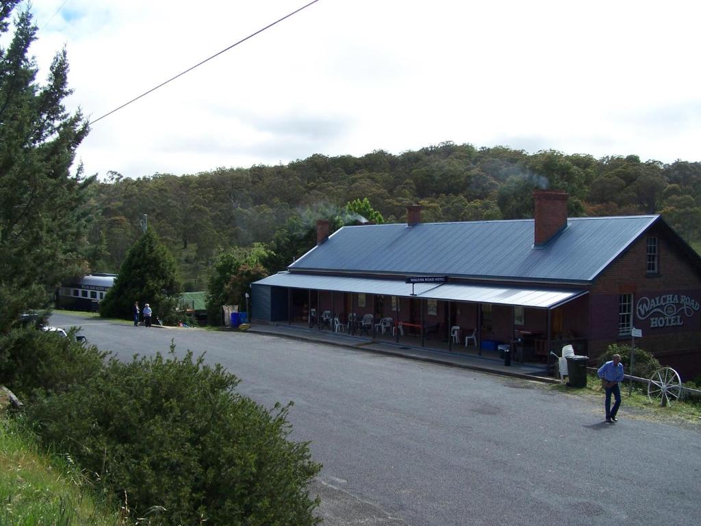 Walcha Road Hotel, Walcha Road