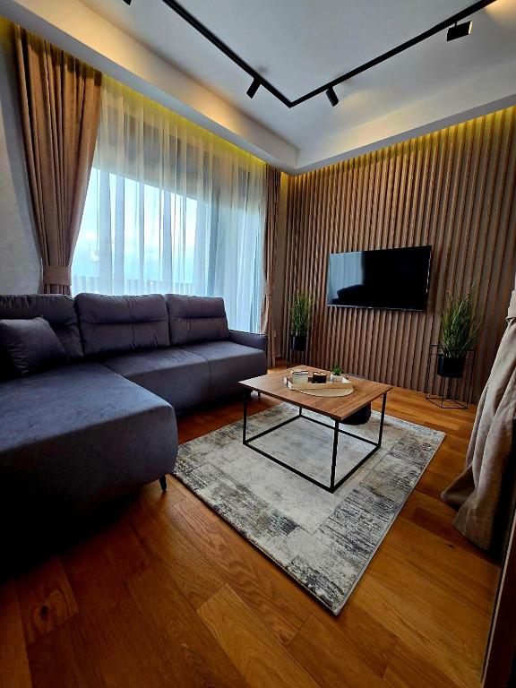 Centar Balkan Square - 2
