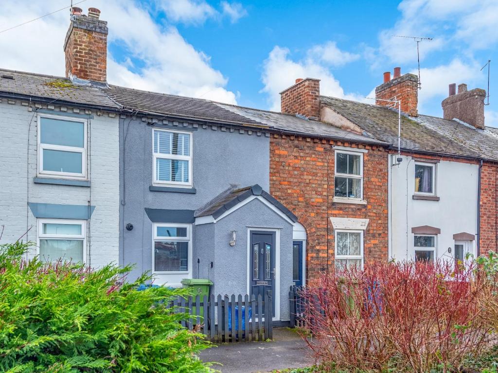 Charming 2BR Victorian Home – Perfect for 4 Guests Pass the Keys, Stafford