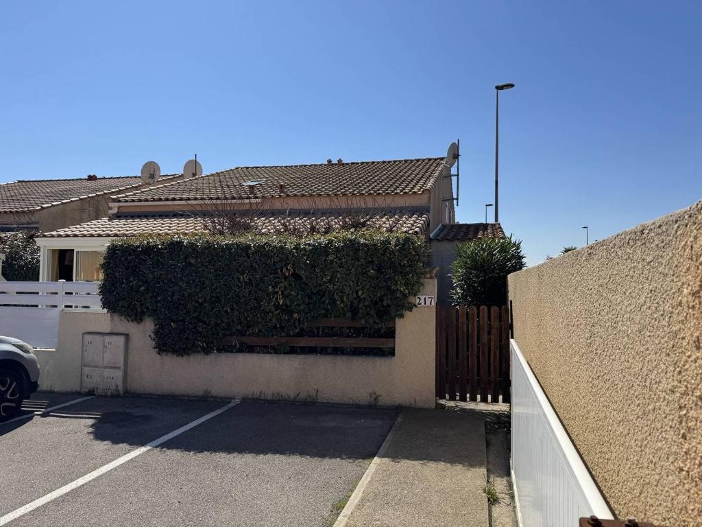 HOLIDAYLAND VILLA 217 T2 6 couchages climatisé NARBONNE PLAGE - 2