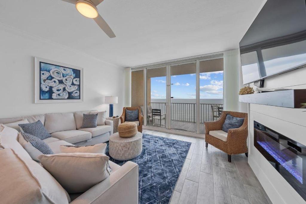 San Carlos 1107, Gulf Shores