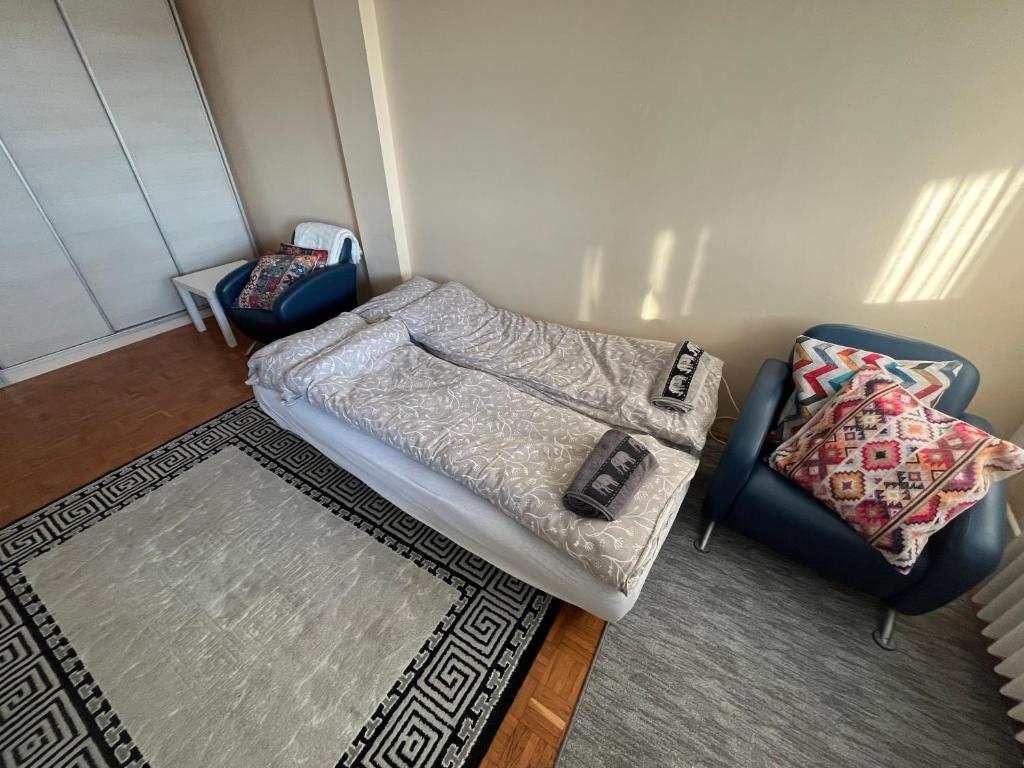 Comfort & Style Panoramic Urban Retreat 2 - 5
