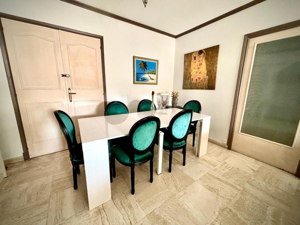 Évasion aux Portes de Cannes 100m2 Lumineux 2 Chambres Terrasse et Commerces - 5