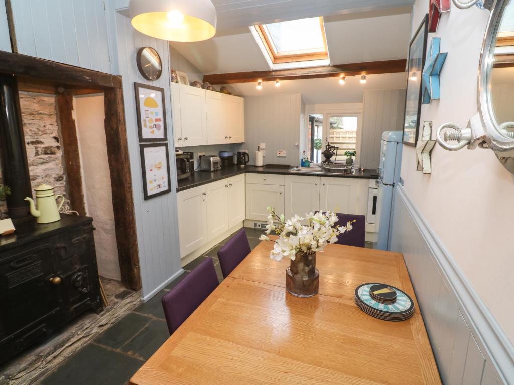 Mews Cottage, Tintagel photo 6