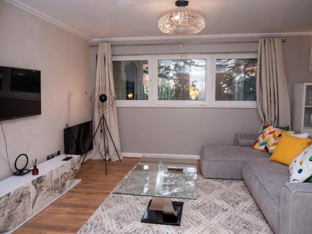 Century Wharf Apt, Cardiff