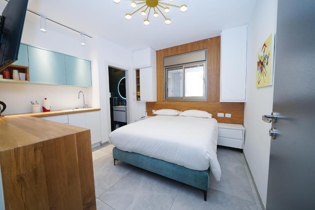 Maorissimo Suite, Akko