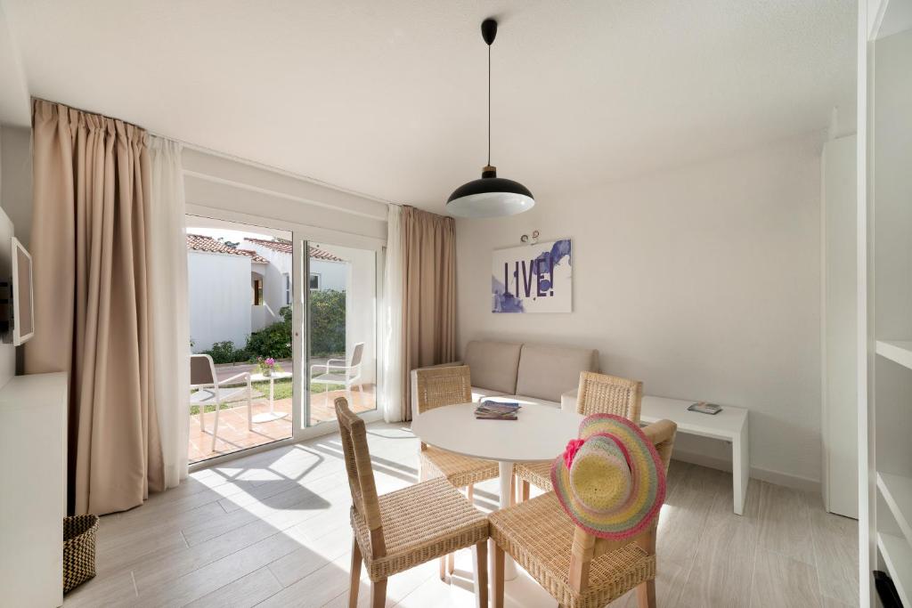 FERGUS Club Europa — Hotel rooms in Peguera, Balearic Islands
