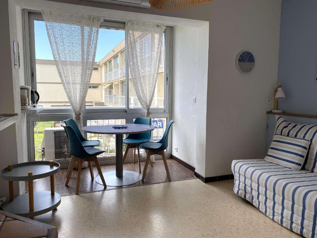 Appartement T1 climatisé avec cuisine équipée, TV, lave-linge, proche centre Balaruc-les-Bains - FR-1-553-258 - 4