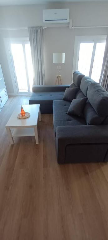 Almería Centro- Piso Reformado, Exterior, WiFi, a 1 minuto de Puerta Purchena - 4