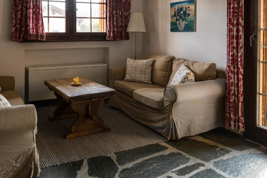 Haus 1 - 4.5 Zimmer Haus in ruhiger Wohngegend mit Garten - 2