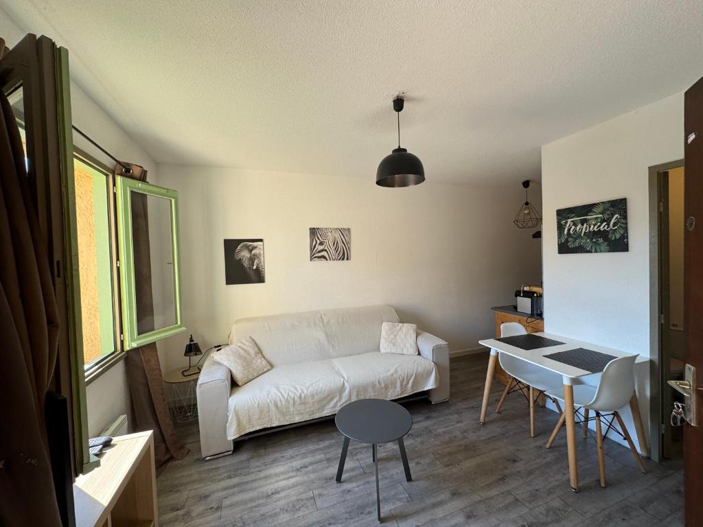 charmand studio en résidence avec piscine - 2