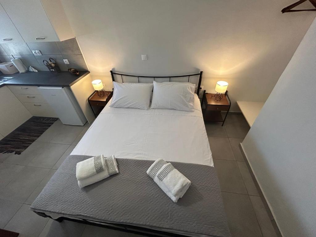 Vista Vera Syros, Ano Syros