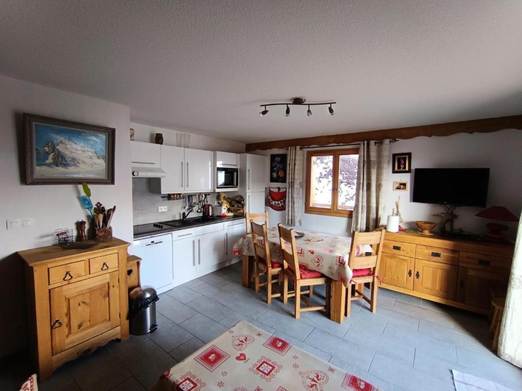 Chalet Du Bois De Suffin N°10 - appartement tout confort, grande terrasse, plein sud 50m des pistes MAE-8254 - 2