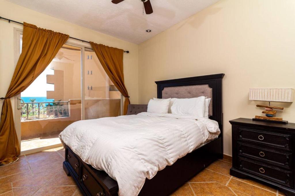 Bella Sirena 302D 2 Bedroom Beach View Condo - 3