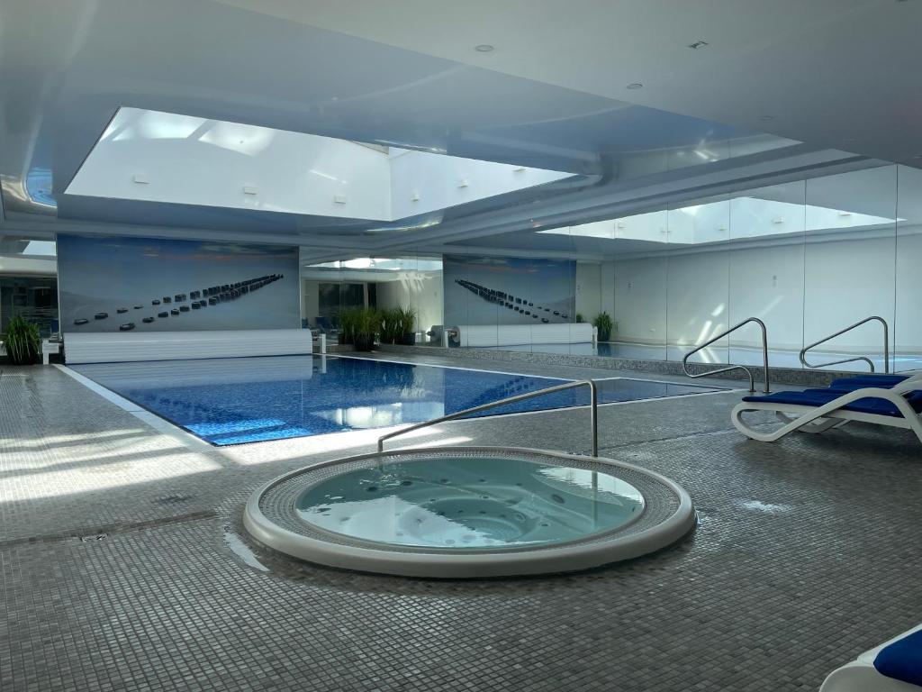 Lily Apart - Waterlane Pool & Gym Apartment, Gdaňsk