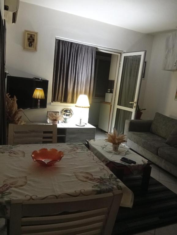 Cozzy Studio Flat, Tirana