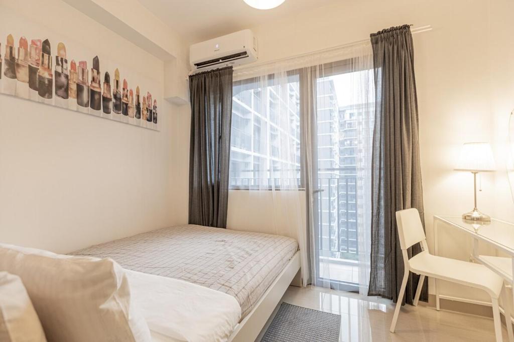 SB1054 House, Manila
