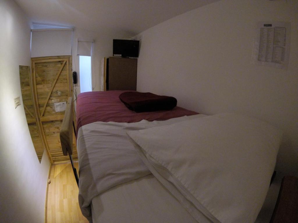 Twin Room with Shared Bathroom