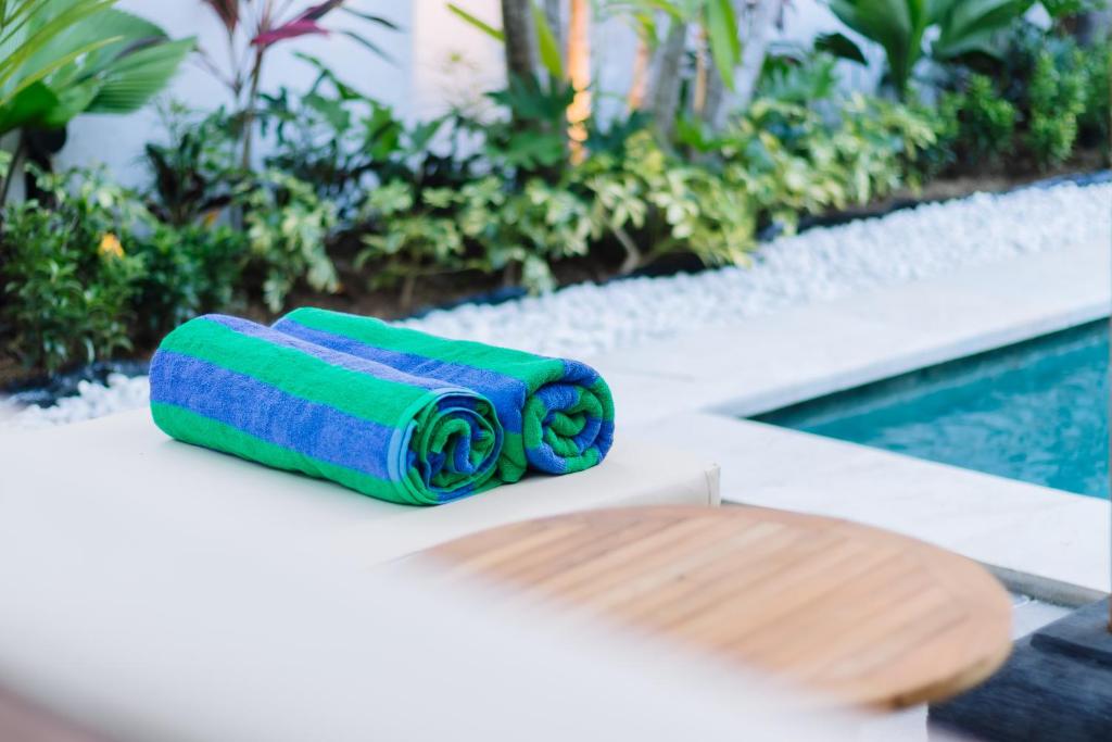 Private pool Villa , 10min walk to Berawa Beach, Canggu