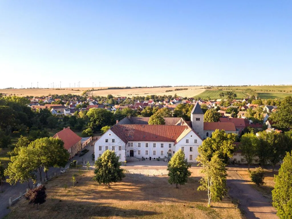 Kloster Hedersleben, hotel in Hedersleben