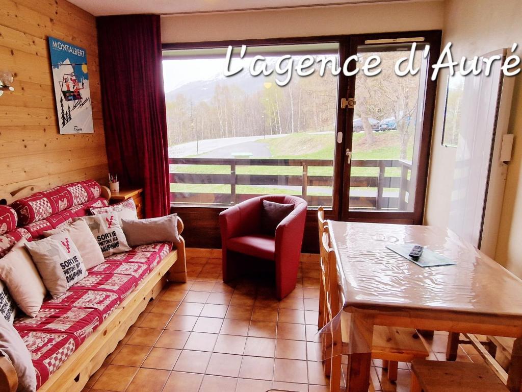 Appartement charmant 46m² pour 6 pers, proche pistes et commerces, balcon exposé Est - FR-1-755-13 - 1