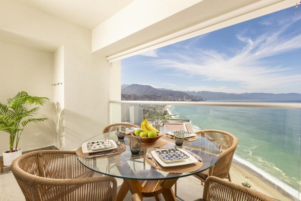 Harbor NT1609 by Moikkarentals, Puerto Vallarta