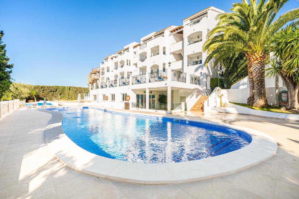 Aparthotel Holiday Center — Hotel building in Santa Ponca, Balearic Islands