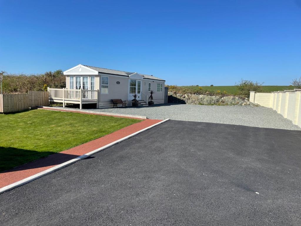 Chalet Sleeps 4 Near Cymyran Beach, Holyhead