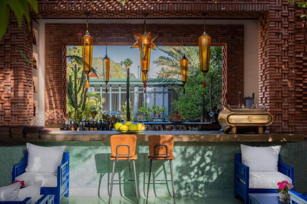 Bar/lounge