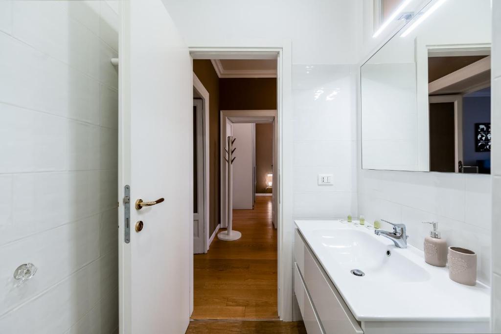 Bramante Luxury Apartments by InnStay - 3