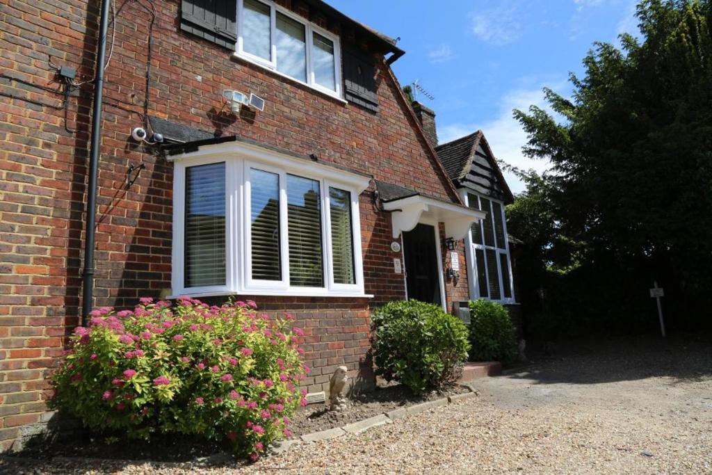 Debden Guest House, Hillingdon