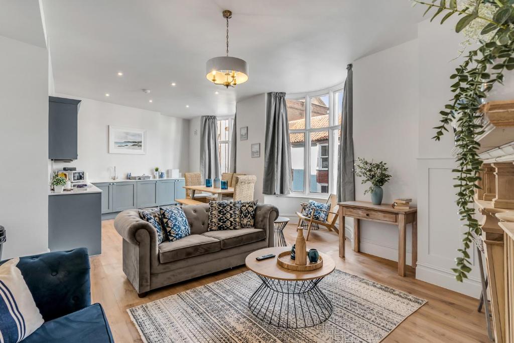 New - Luxury 3-Bed Apartment in Cromer, Cromer