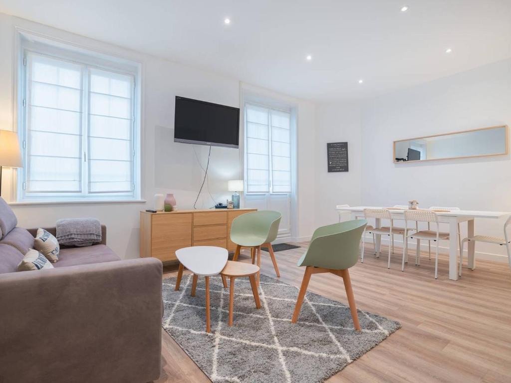 Appartement familial au centre-ville avec balcon et WIFI - FR-1-821-7 - 2