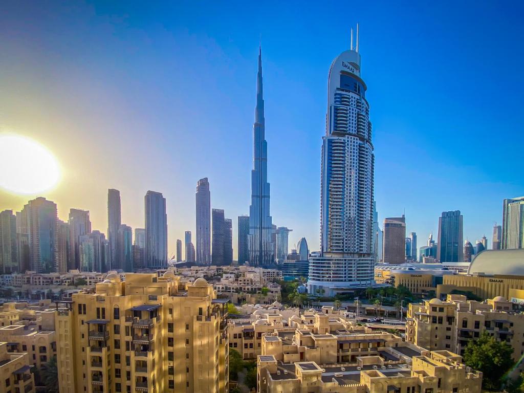 Majestic Burj Khalifa View 2BR Premium Apartment By SBH, Dubái