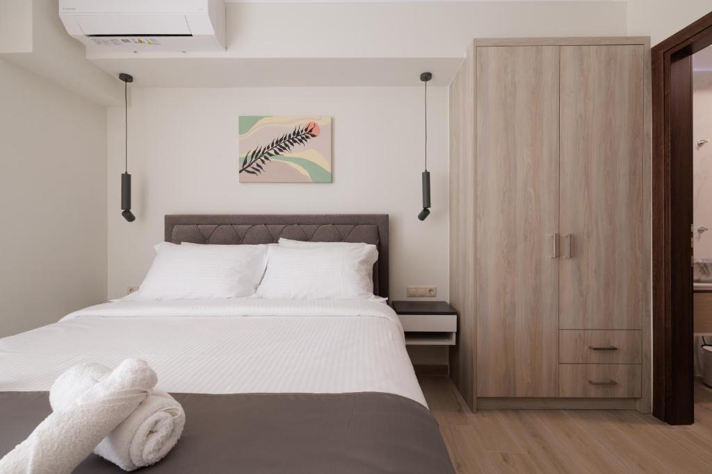 Plaka Studios 2, Benitses