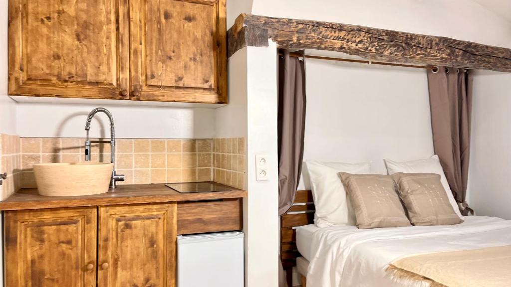 LE CHÊNE - Studio Provençal à Mougins - AC - Wifi - Parking Gratuit -, Mougins