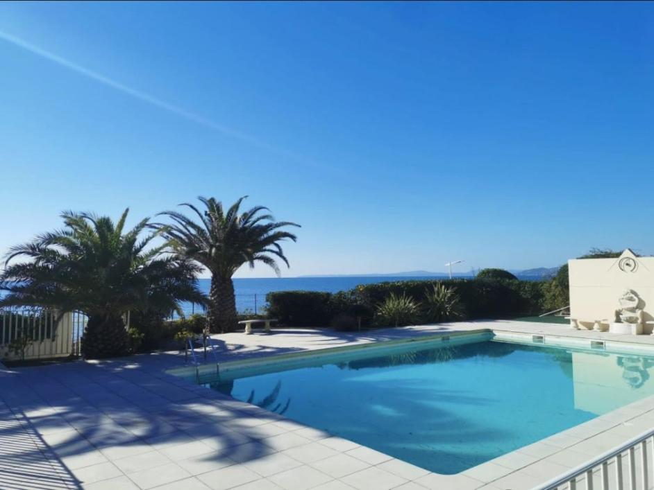 YŪGEN PALLADIO - Fully renovated Studio on a prime location, Direct Beach Access, Heated Pool, Private terrace & patio, Private Parking lot - 4